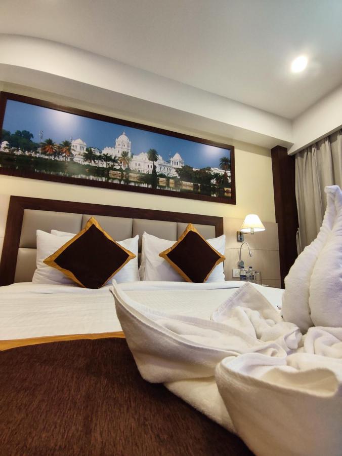 Hotel Rimi International Agartala Dış mekan fotoğraf