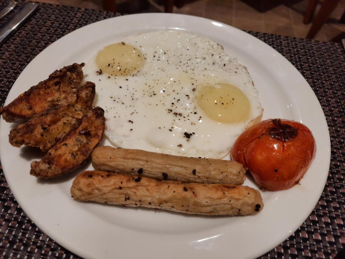 Hotel Rimi International Agartala Dış mekan fotoğraf