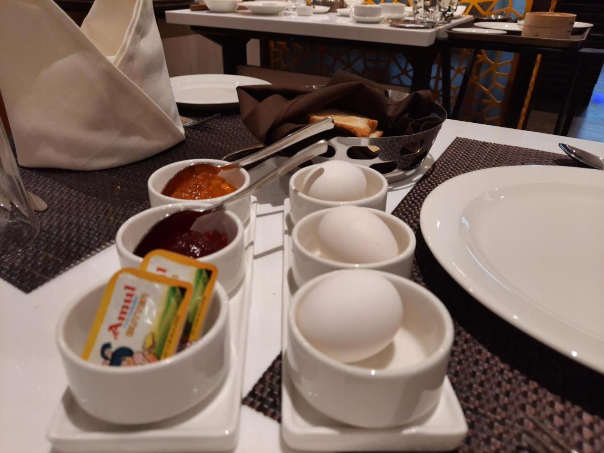Hotel Rimi International Agartala Dış mekan fotoğraf